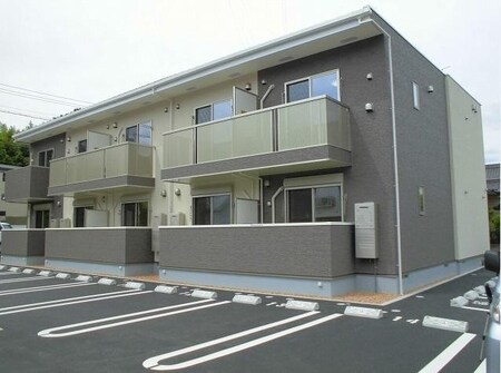 シャムロック春日　II棟外観写真
