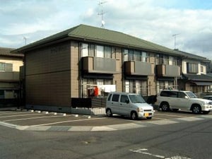 シャンポール外観写真