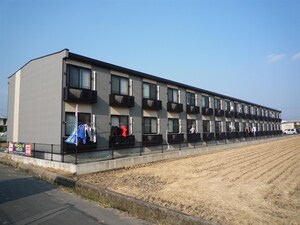 レオパレスヴァン　ソレーユ外観写真