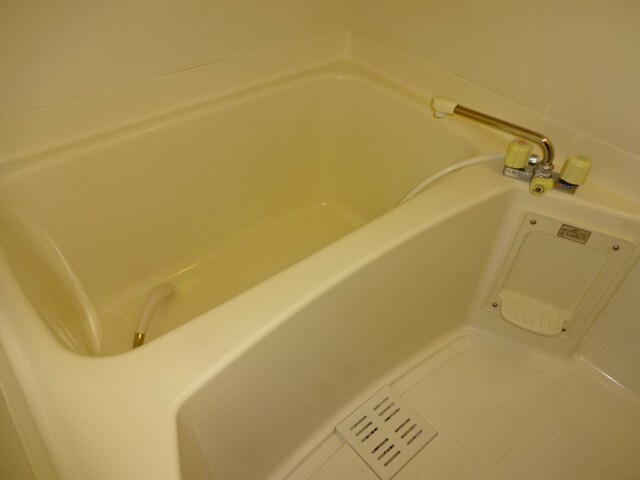 物件内観写真10　(ゆったり過ごせるお風呂です)