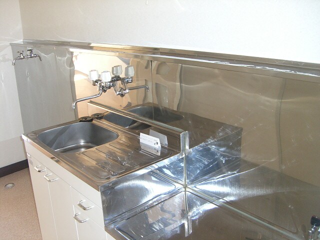 物件内観写真2　(キッチン)