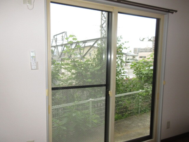 物件内観写真12　(二重サッシ)