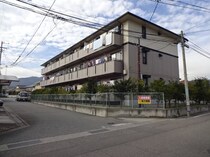 長野電鉄長野線 本郷駅 3階建 築28年の外観写真