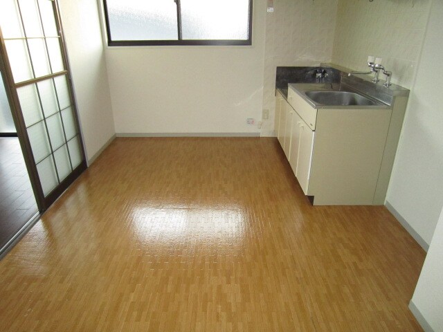 物件内観写真7　(ダイニングキッチン)