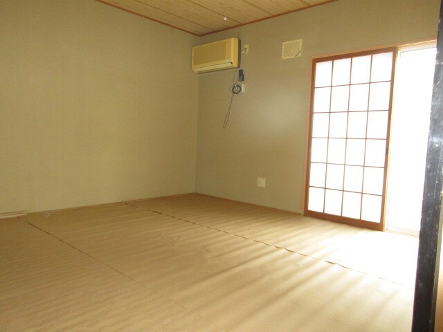 物件内観写真6　(落ち着く和室です)