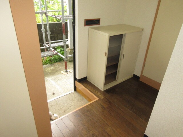 物件内観写真8　(下駄箱)