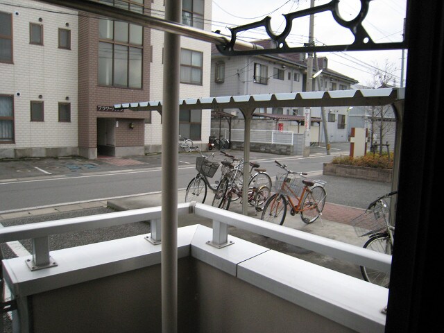 物件内観写真7　(ベランダ)