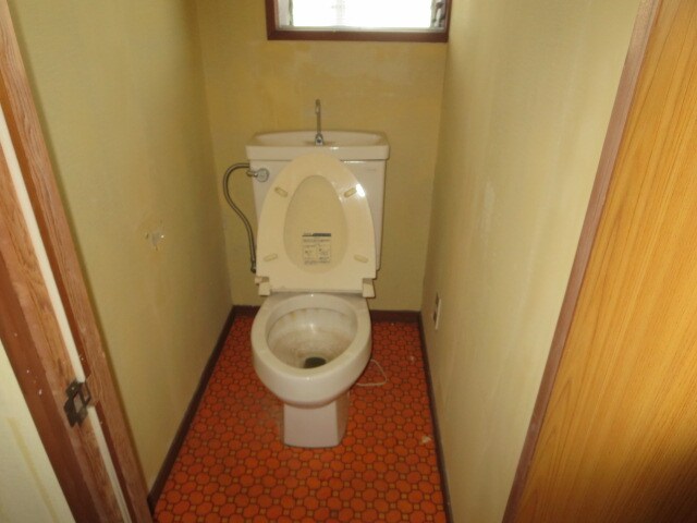 物件内観写真4　(トイレ)