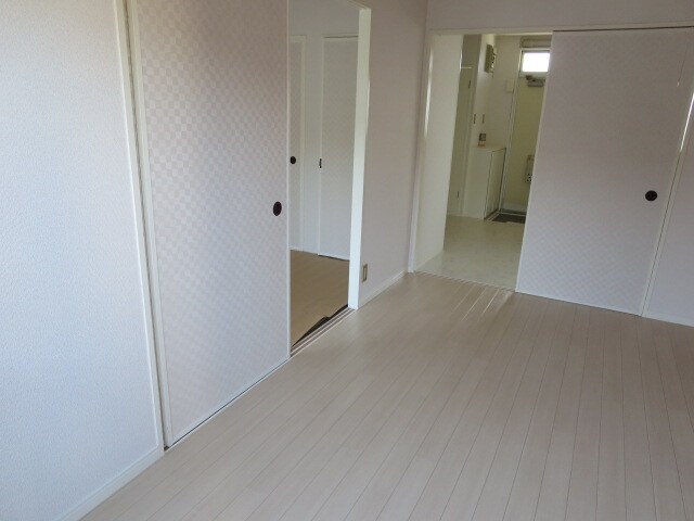 物件内観写真9　(室内)