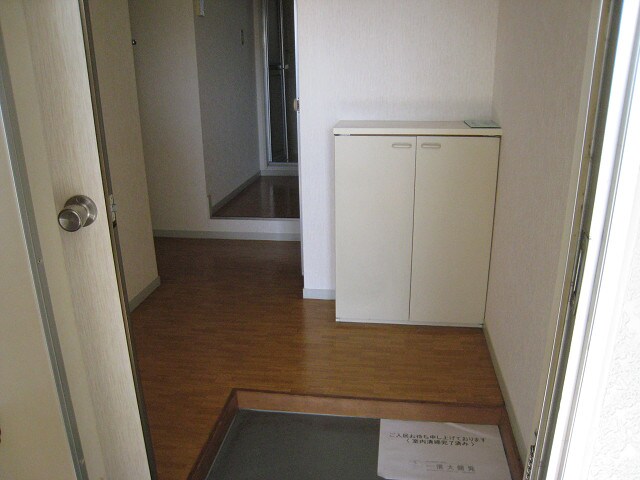 物件内観写真6　(シューズボックス付)