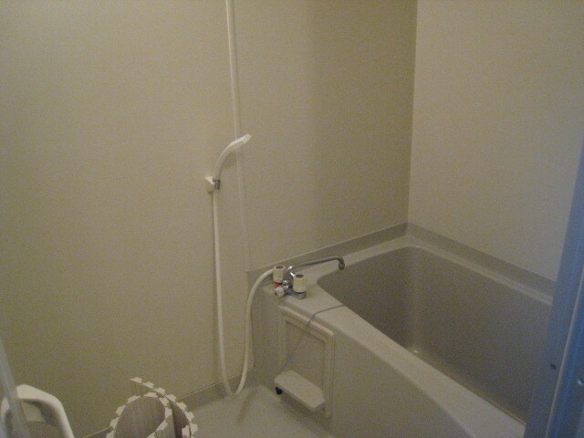 物件内観写真4　(風呂)