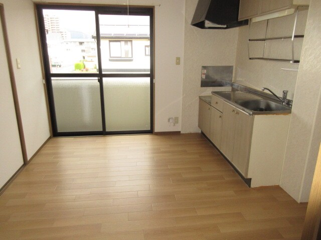 物件内観写真13　(ダイニングキッチン)