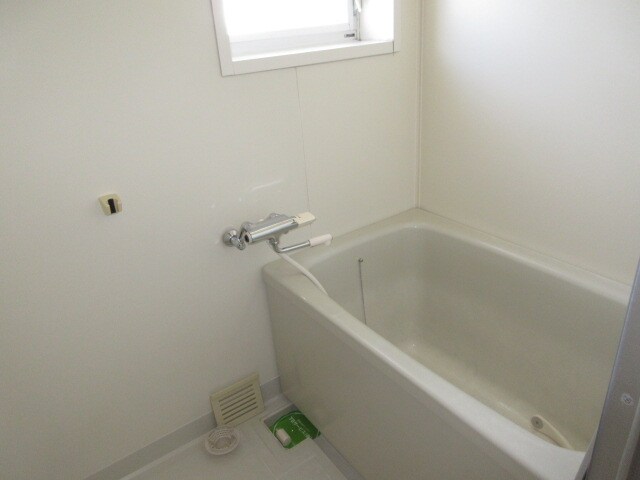 物件内観写真6　(お風呂で日々の疲れを落としましょう)