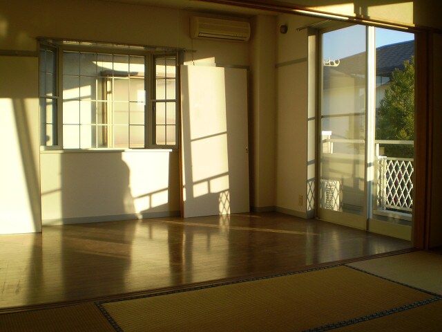 物件内観写真6　(室内)