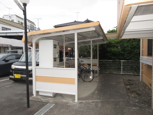 建物設備(駐輪場)