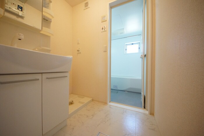 物件内観写真9　(洗濯機置き場)