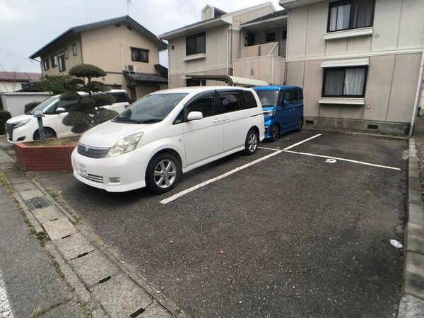 駐車場(駐車場)
