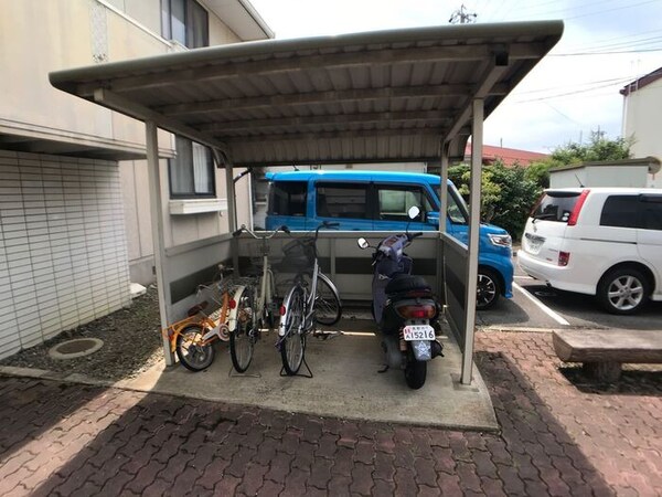 建物設備(駐輪場)