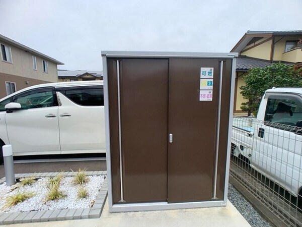 ゴミ置き場