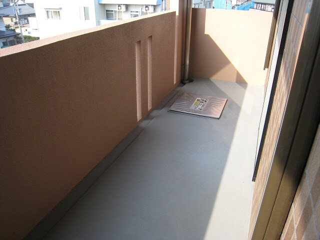 物件内観写真7　(バルコニー：横になが～い。)