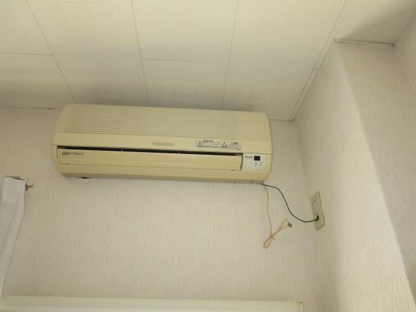建物設備(エアコン)