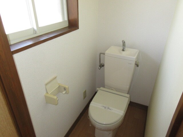 物件内観写真8　(トイレです)