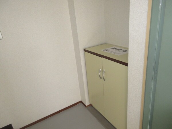 玄関(シューズボックス)