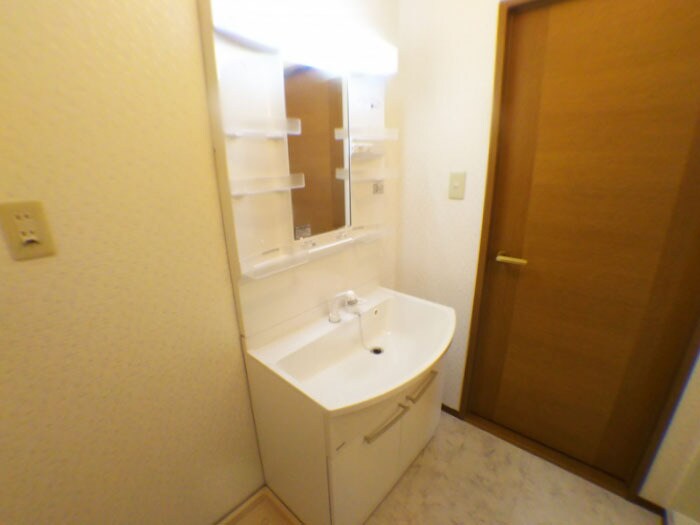 物件内観写真6　(洗面台)