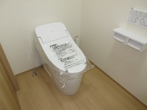 トイレ(洗浄便座付)