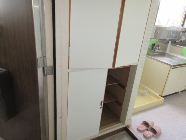 玄関(シューズボックス)