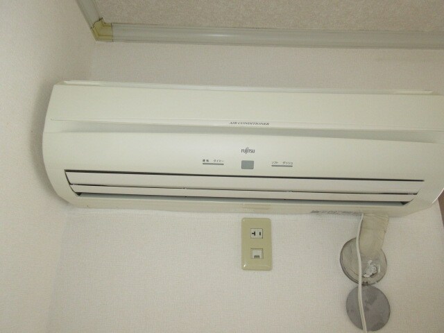 物件内観写真16　(エアコンです)