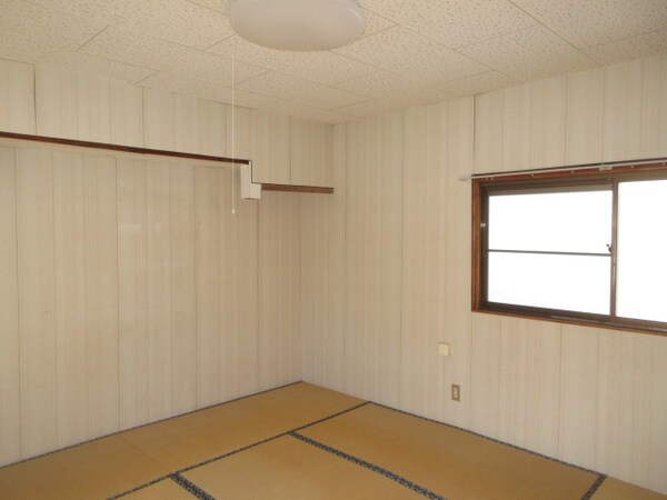 和室(２階和室８帖)