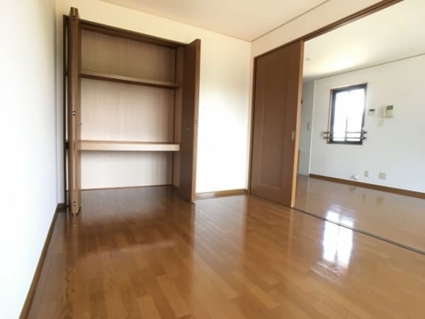 洋室(南洋室6帖)