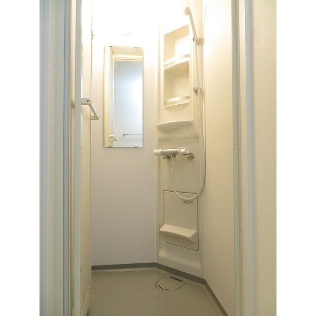 物件内観写真9　(ｼｬﾜｰﾙｰﾑ)