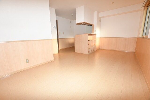 物件内観写真5　(洋室)