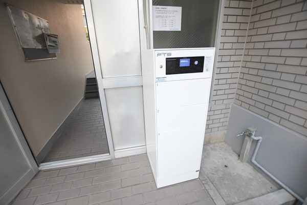 エントランス(宅配BOX)