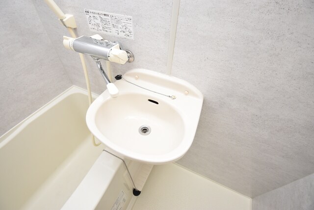 物件内観写真7　(洗面台)