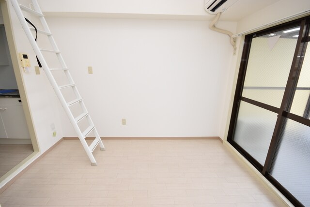 物件内観写真18　(洋室)