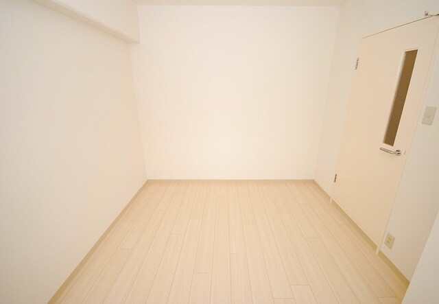 物件内観写真8　(洋室)