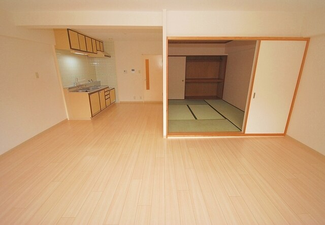 物件内観写真12　(リビング)