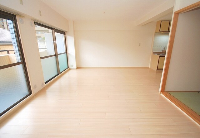 物件内観写真13　(リビング)