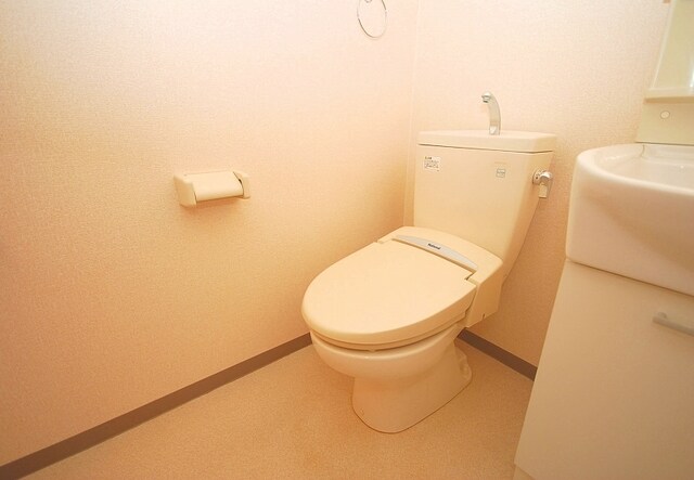 物件内観写真14　(トイレ)