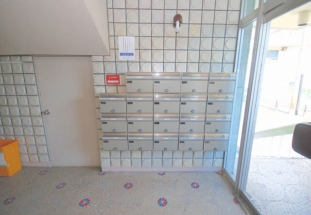 物件外観写真4　(郵便受け)