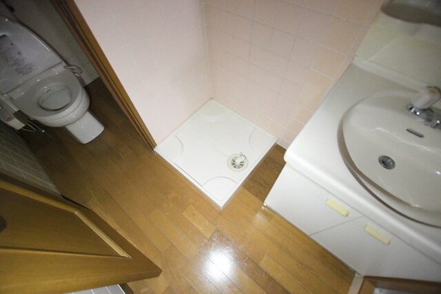 物件内観写真18　(洗濯機置き場)