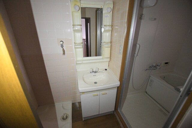 物件内観写真19　(独立洗面台)