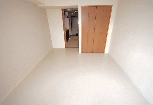 物件内観写真13　(洋室)