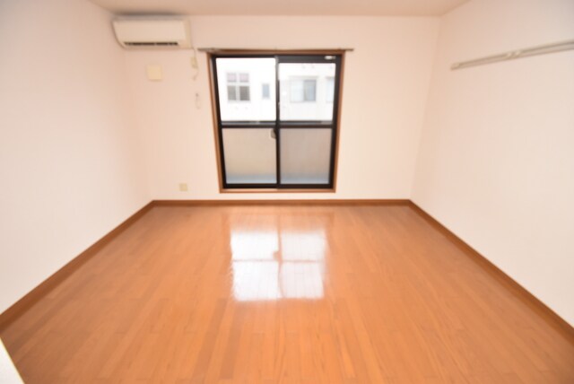 物件内観写真7　(洋室)