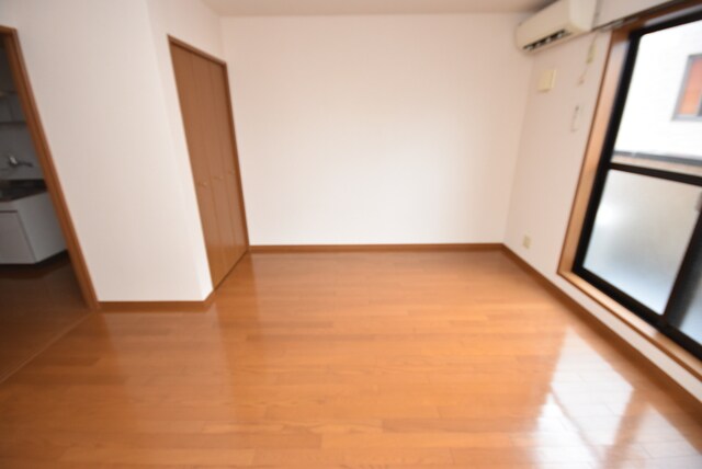 物件内観写真26　(洋室)