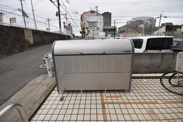 敷地内/建物(ゴミ置場)