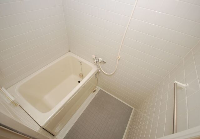 物件内観写真5　(お風呂)
